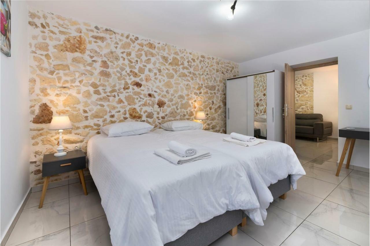 Wave Apartment Chania  Buitenkant foto