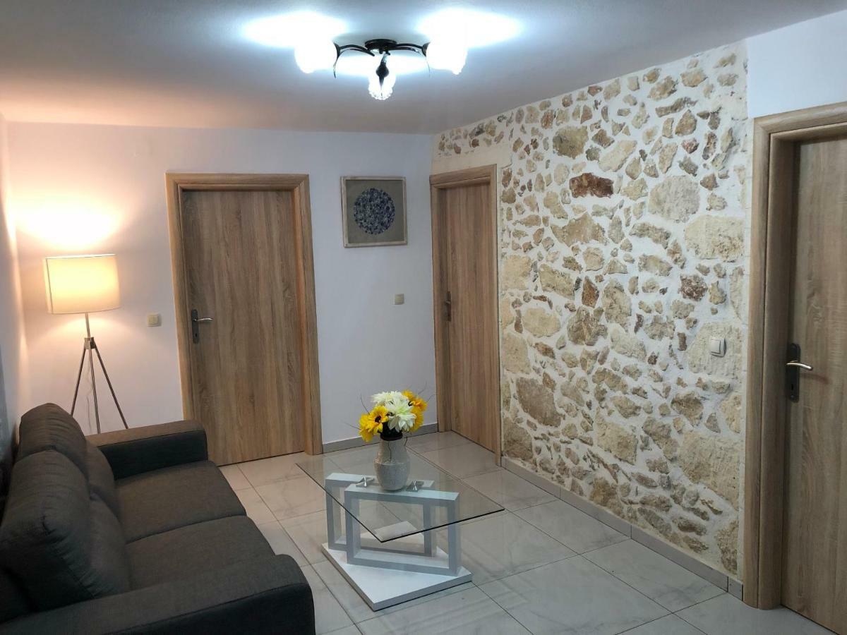 Wave Apartment Chania  Buitenkant foto